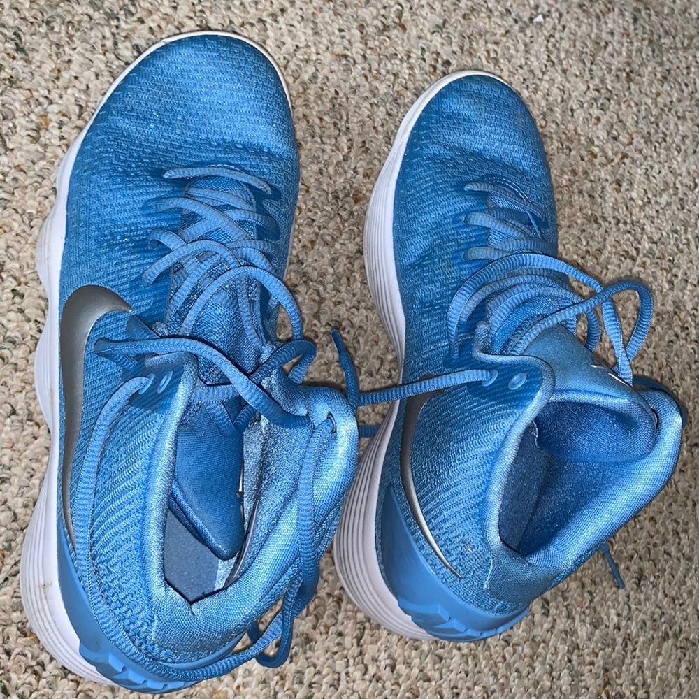 Nike woman's basketball shoes